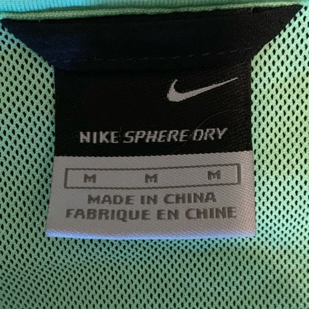 Nike sphere dry black/mint quarter zip pull-over size M